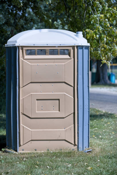Best Portable bathroom rental  in Hohenwald, TN